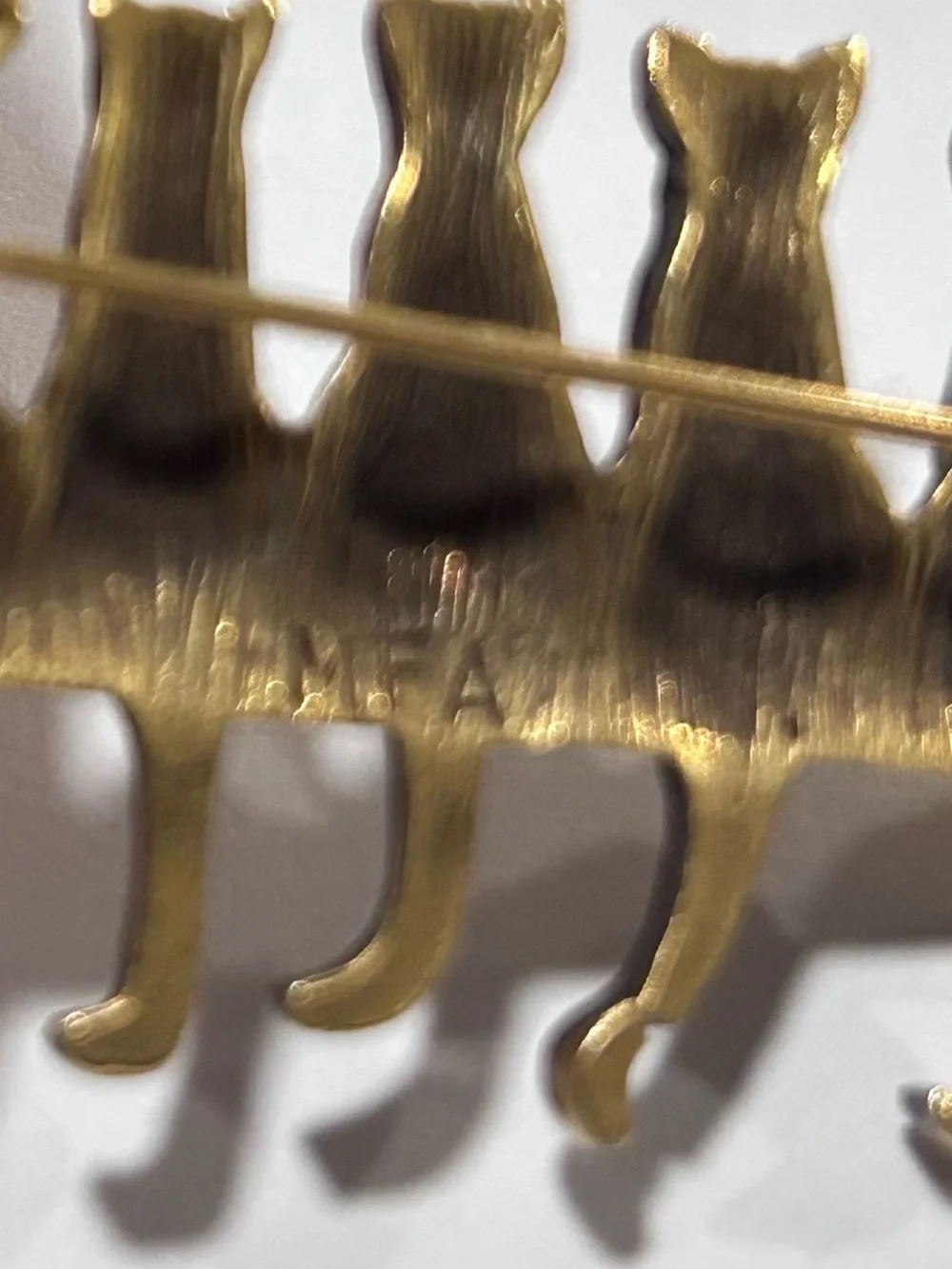Vintage MFA Cats In A Row Brooch Pin Museum of Fine Arts Boston Gold Tone Gift